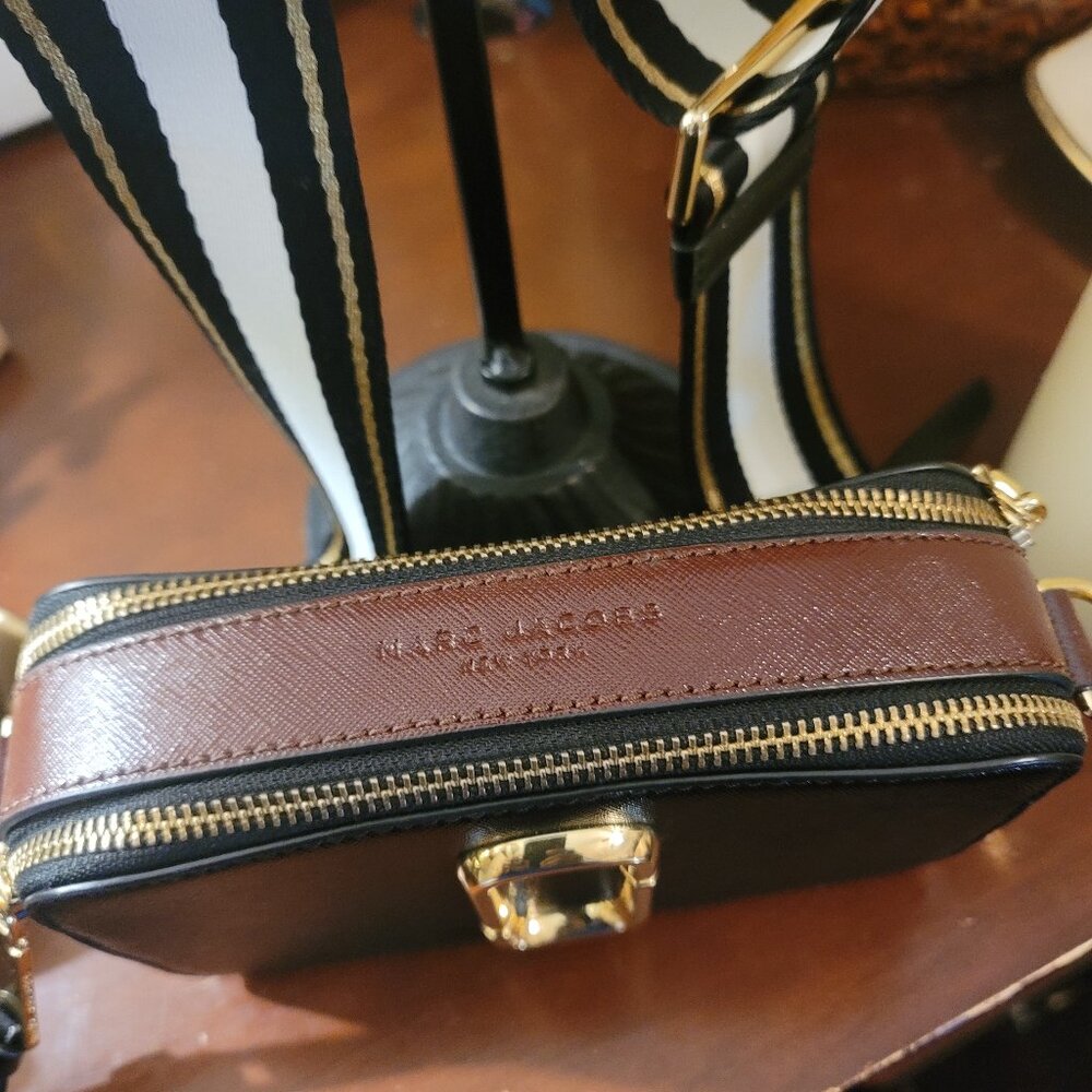 Authentic new Marc Jacobs snapshot Crossbody